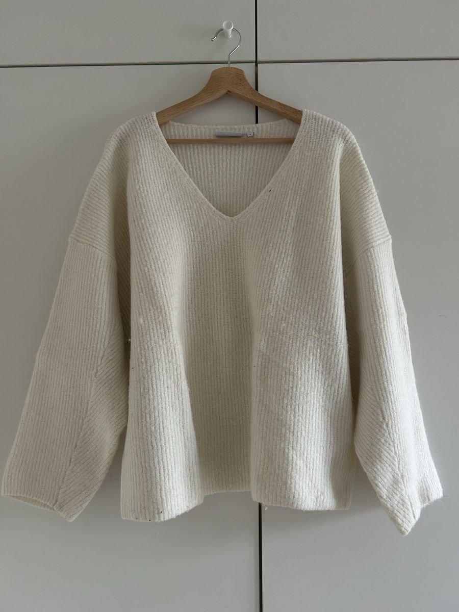 Weekday Pullover & Sweatshirts: Weekday - Weisser Strickpullover - S – Gebraucht aus Zürich von Lolaa123