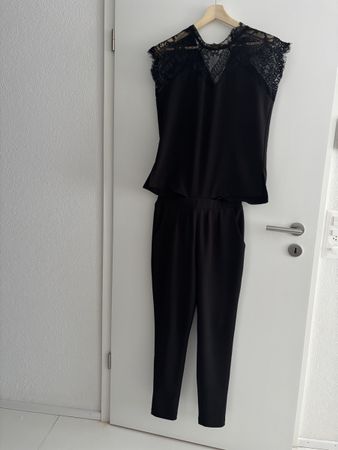 Fantastischer Jumpsuit von NeoNoir! 🖤🐚