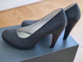 Pumps grau Grösse 38 Leder s.Oliver guter Zustand