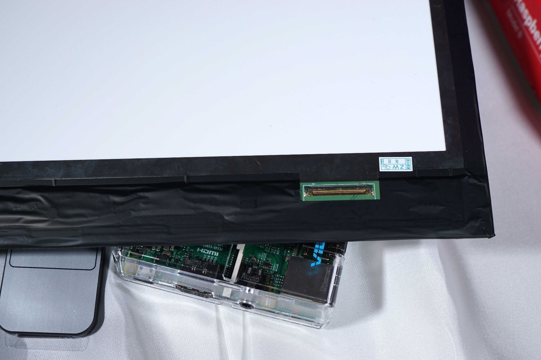 PC: Raspberry Pi 3 Mod. B mit Bildschirm-Set – Nuovo (secondo la descrizione) da St. Gallen venduto da Acer0110 8