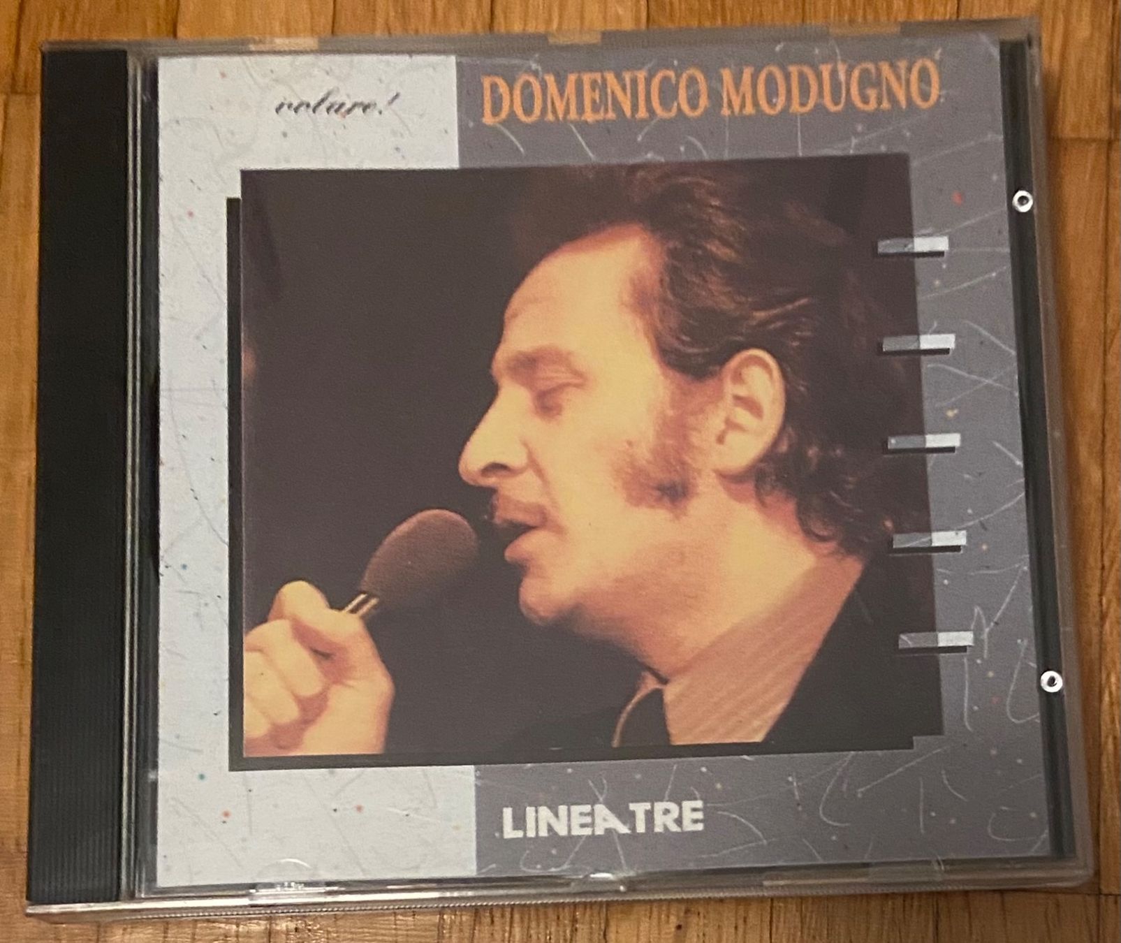 CDs: DOMENICO MODUGNO CD Volare • italiano – Gebraucht aus Luzern von Lycka