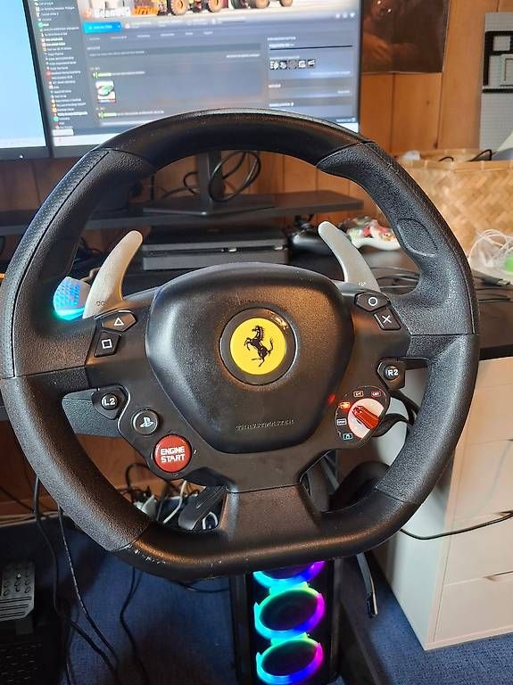 Thrustmaster Controller: Lenkrad Gaming – Usato da Giswil venduto da Rduili