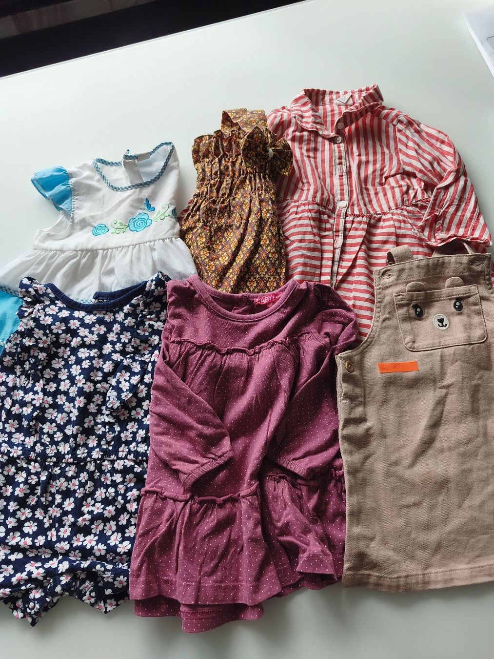 Lotti & Set di vestiti: Kleiderpaket Gr.8o – Usato da Schwarzenbach LU venduto da killer08 1