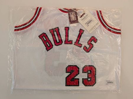 Michael Jordan, Bulls, 1984-85, Mitchell & Ness