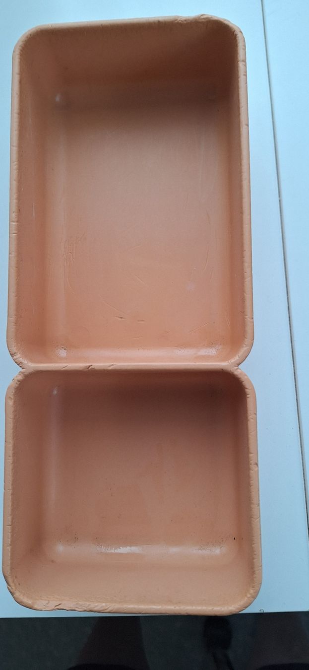 Set di piatti: Futtergeschirr – Usato da Schwyz venduto da cla_8w6t