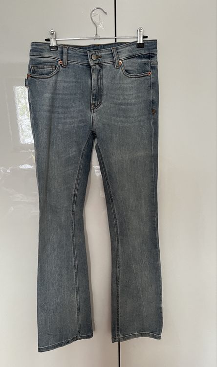 Zadig & Voltaire Jeans: Zadig & Voltaire Flared Jeans, size 26 – Nuovo (secondo la descrizione) da Zürich venduto da SandroMaje