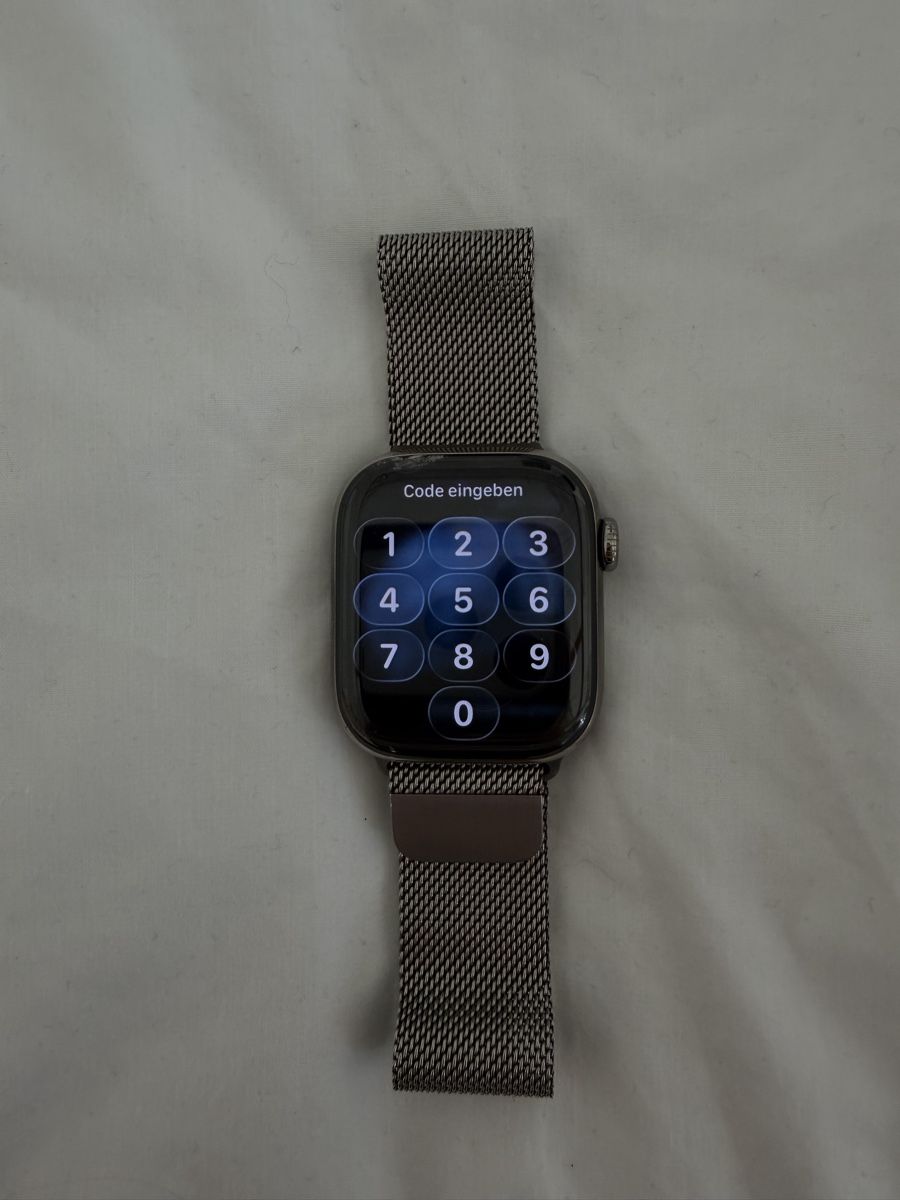 Montres: Appel Watch 7 + 11  – D'occasion à Arosa par hel_7v5h