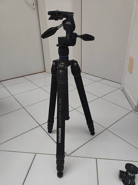 Treppiedi & Teste: Fotostativ mit Kugelkopf – Usato da Derendingen venduto da ottoka