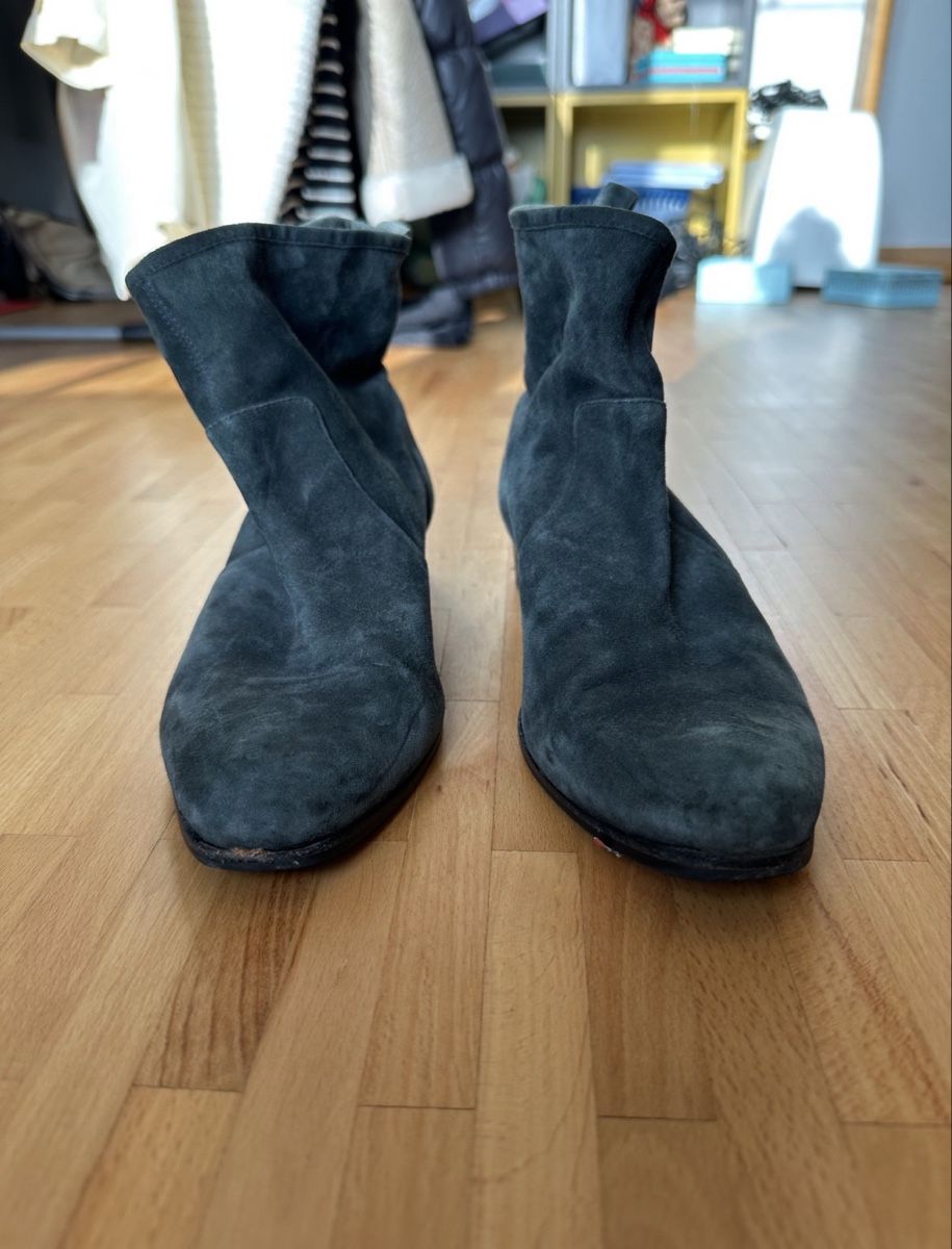 Chaussures femmes: Boots suede grey size 37.5  – D'occasion à Luins par vvs_7kqr