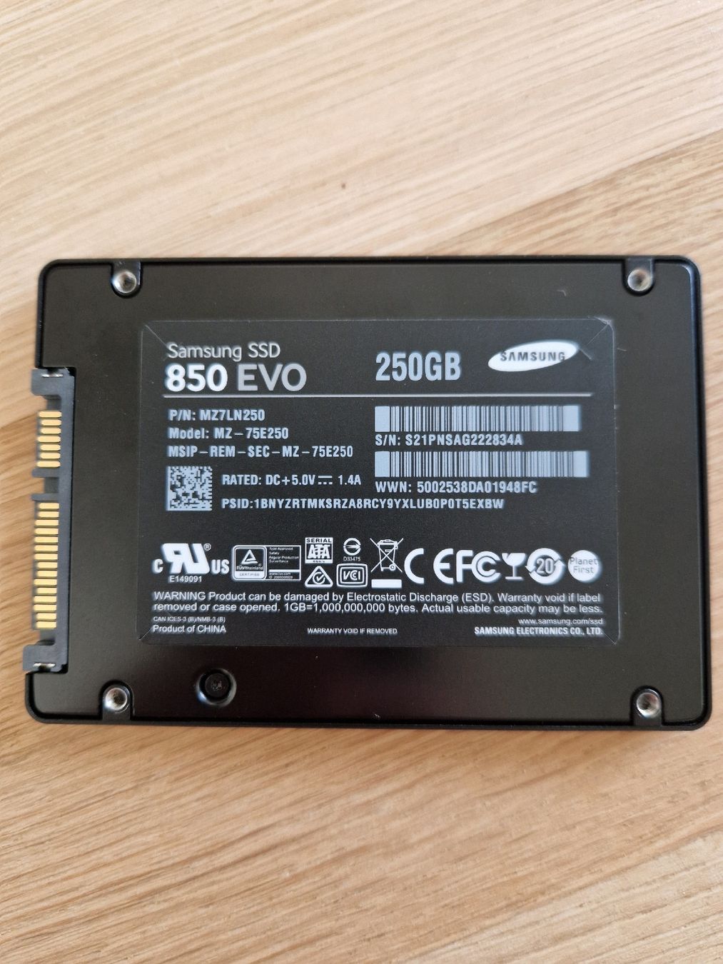 Samsung Dischi rigidi: Samsung SSD 250GB – Usato da Zell ZH venduto da rah_q6gm 1