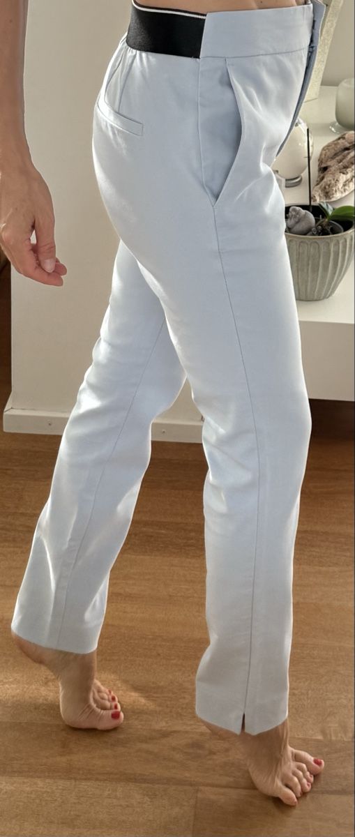 Zara Pantalons: Stoffhose Gr. 34 hellblau, neu – Neuf (Voir description) à Stansstad par InStyle8 2