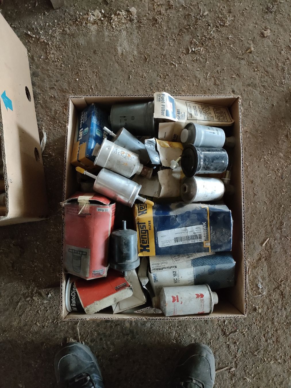 Tutti pezzi di ricambio auto: filtre a essence  – Nuovo e nell'imballaggio originale da les pommerats venduto da valerossi46