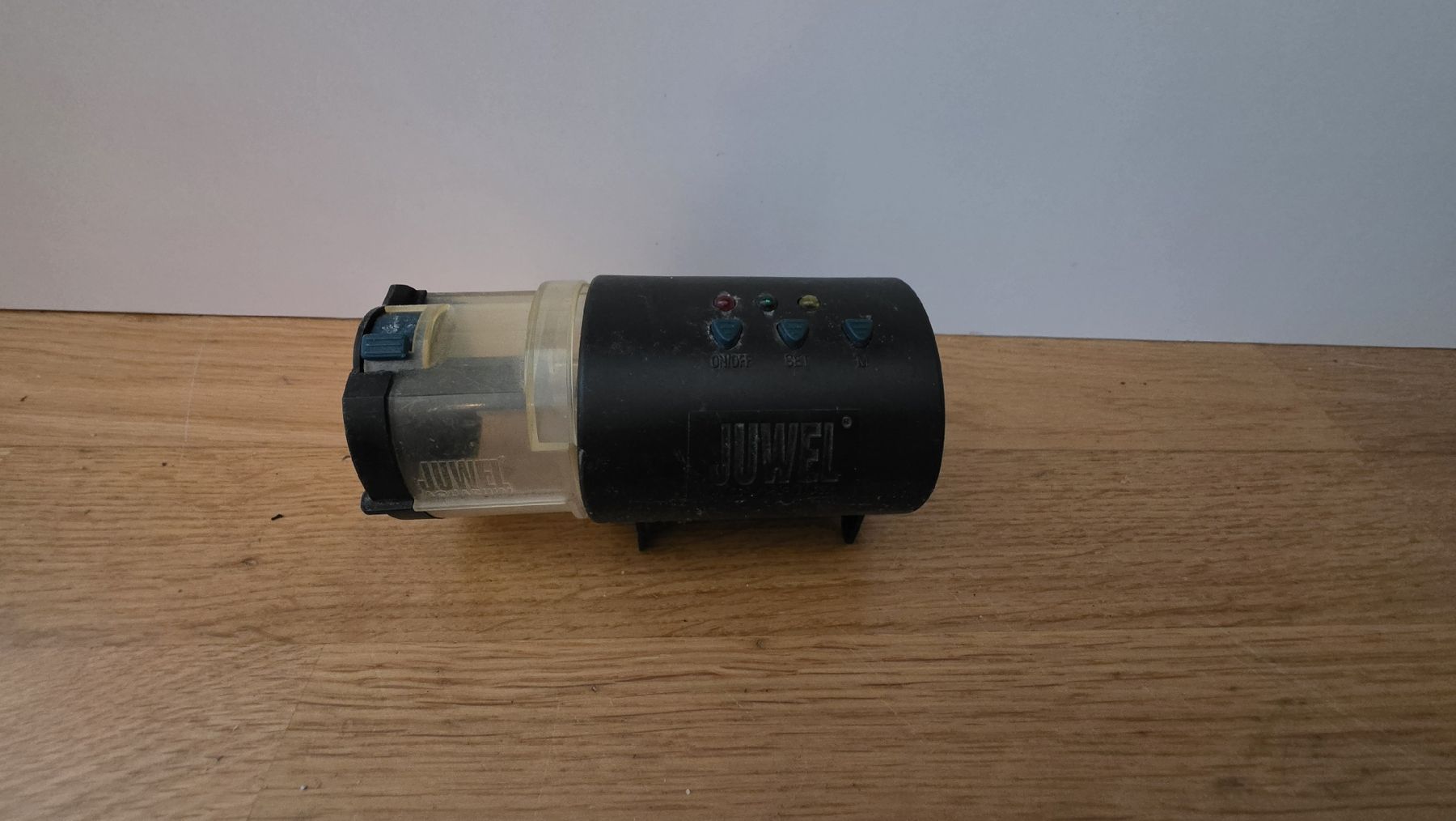 Juwel Mangimi: auto feeder Futterautomat von juwel – Usato da Pratteln venduto da ale_dam