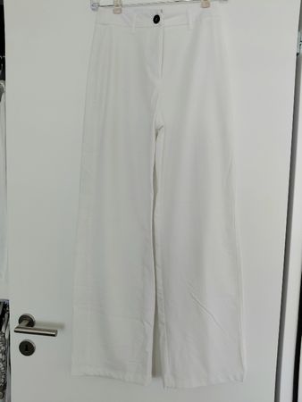 Elegante Bershka Damenhose für Business oder Freizeit