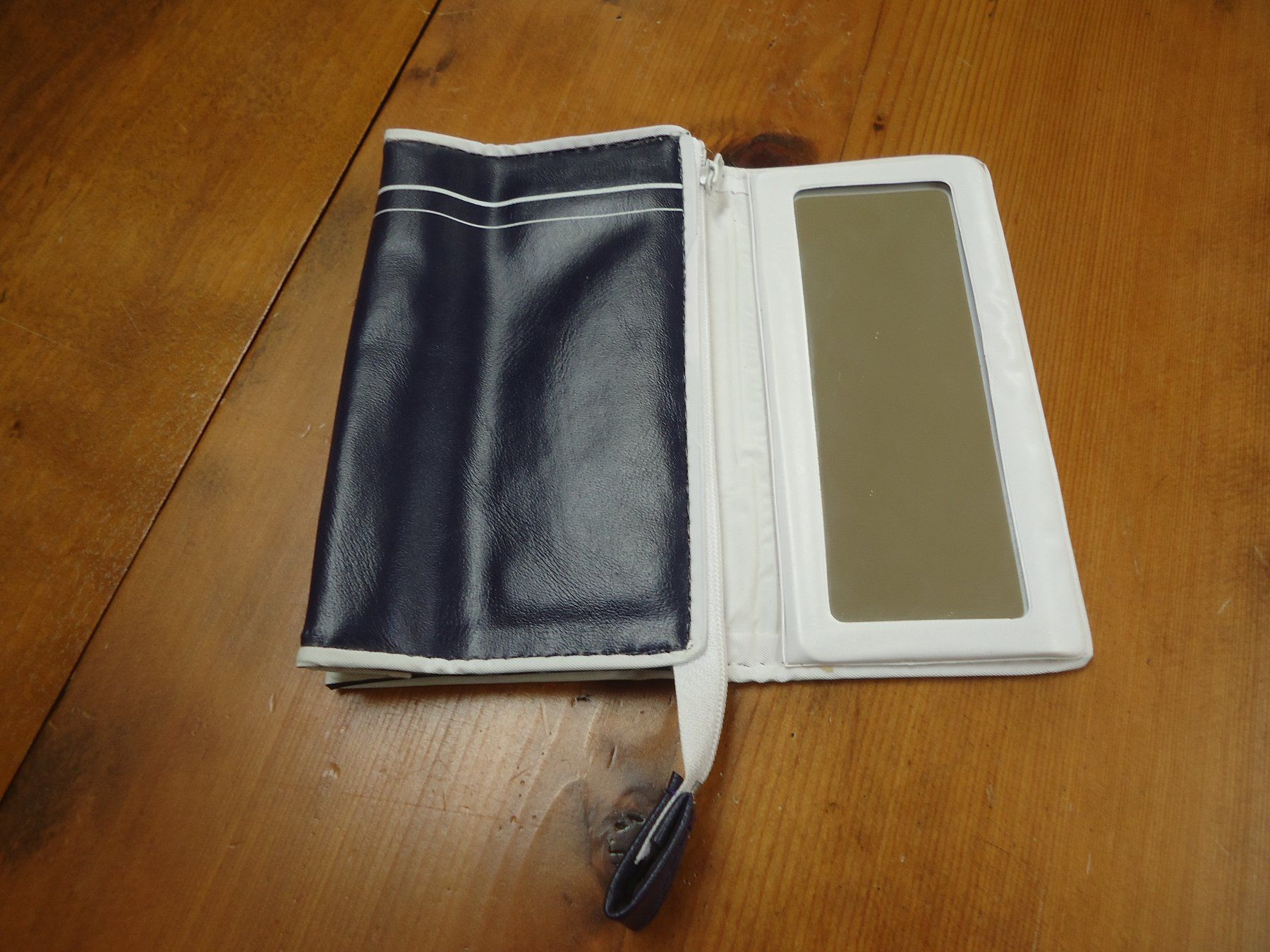 Trousses de maquillage: Trousse de maquillage Beyeler – Neuf (Voir description) à Vessy par mafabe 1