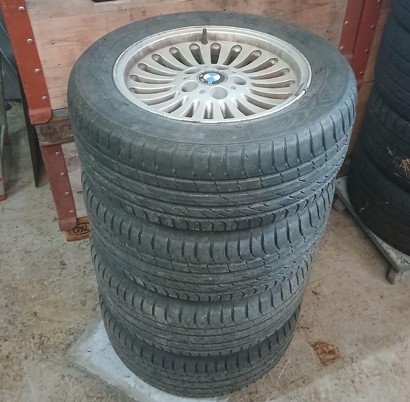 Pneumatici & Ruote complete: Roue BMW 16 pouce – Usato da la heutte venduto da Auto-stock