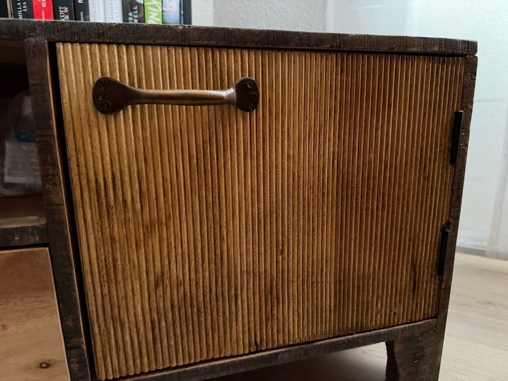 Mobili TV: TV Möbel/Sideboard aus Altholz. – Usato da Wölflinswil venduto da pokneto 4