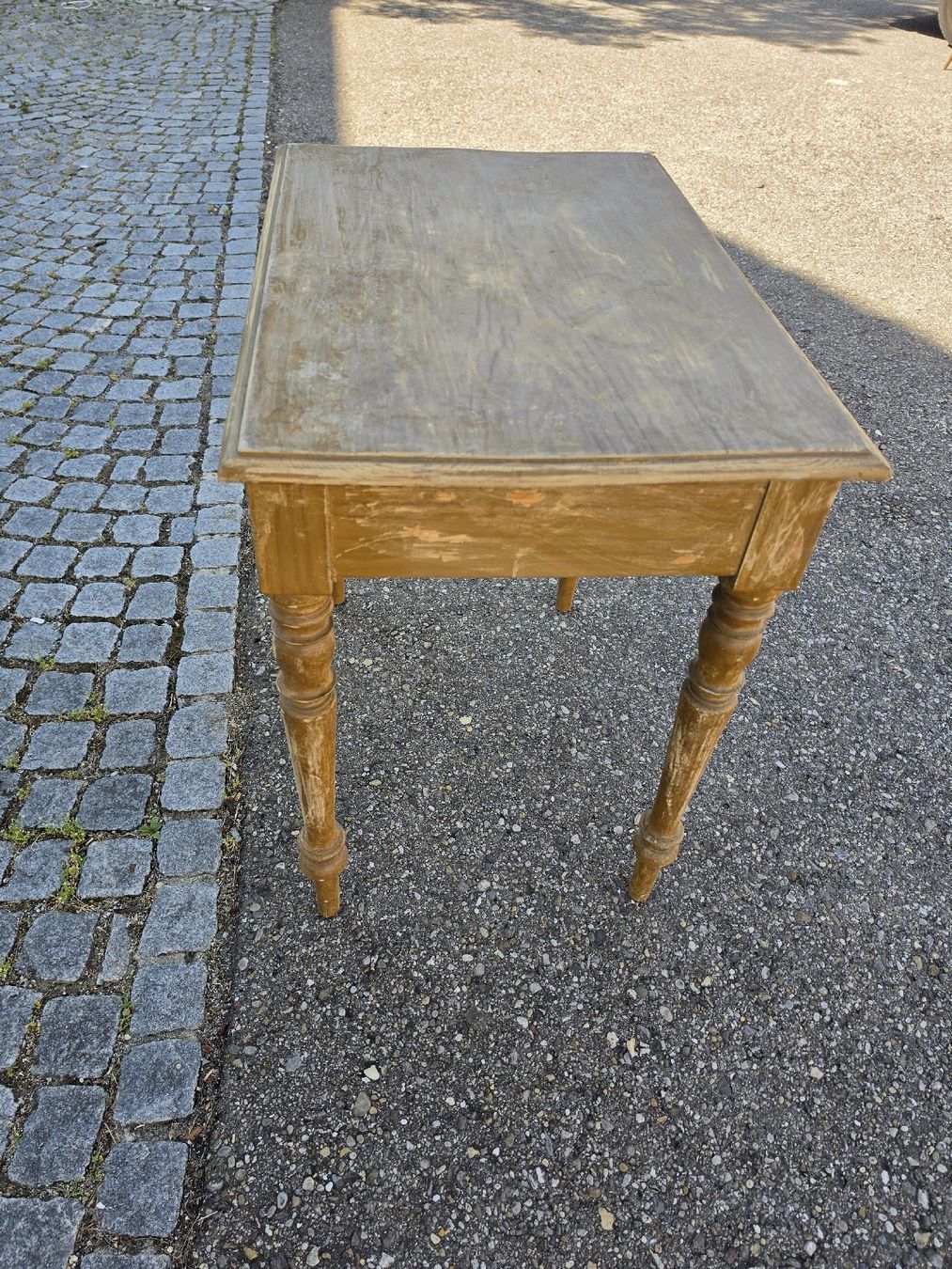 Tavoli: Kleiner Tisch mit Schublade, hellbraun, gebraucht – Usato da Mettlen venduto da elios0888 3