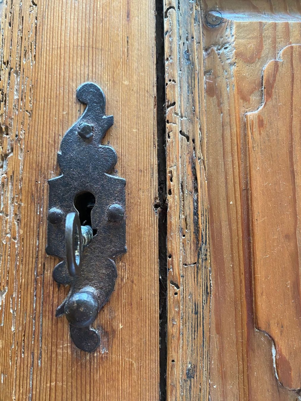 Armadi: Antiker Bauern-Wandschrank – Usato da Bözberg venduto da bryo 6