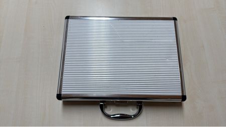 Stylischer Aktenkoffer aus Aluminium - Top Zustand!