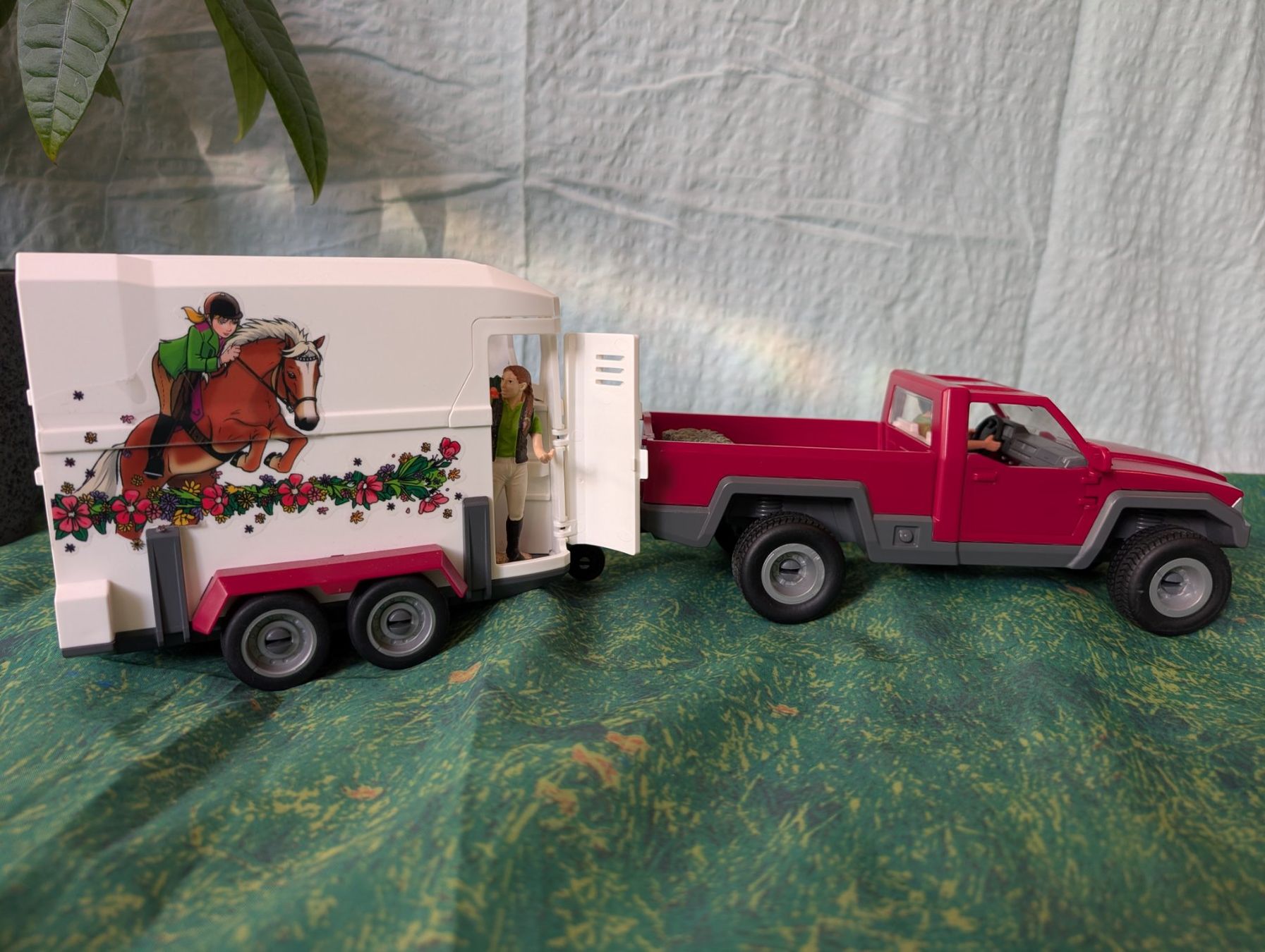 Schleich Spielzeuge: Schleich Pick-Up mit Pferdeanhänger – Gebraucht aus Bad Ragaz von Primzahl79 5
