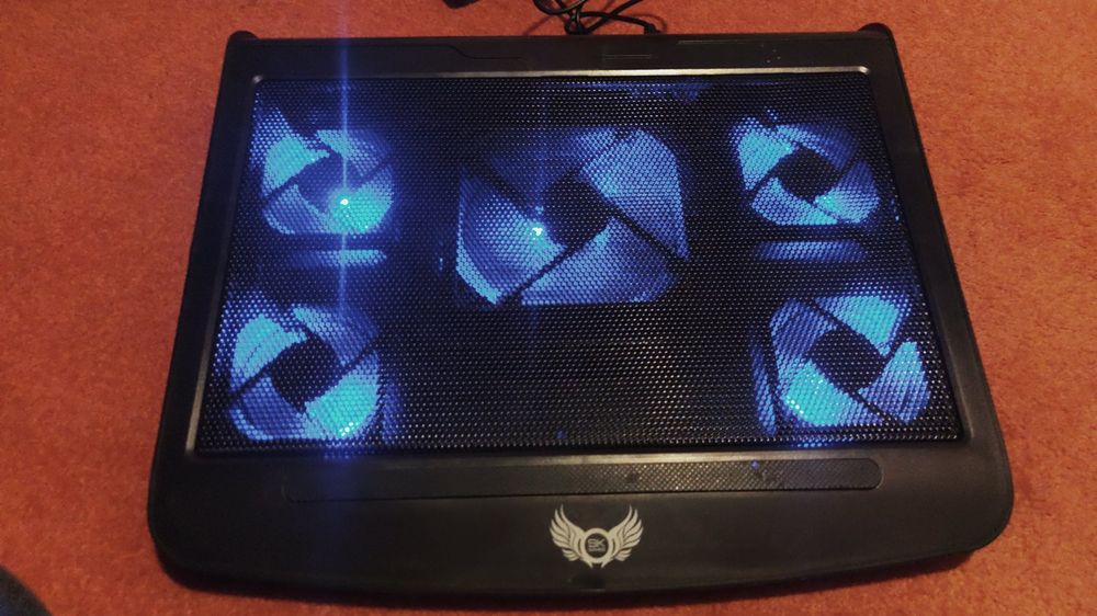 URage Freezer 600 Metal Notebook-Kühler – 4 Lüfter, LED-Beleuchtung, Für Bis Zu 17,3 Zoll