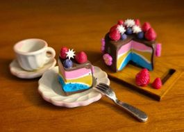 Süße Torte mit Tasse Bodo Hennig für Puppenhaus/ Puppenstübe