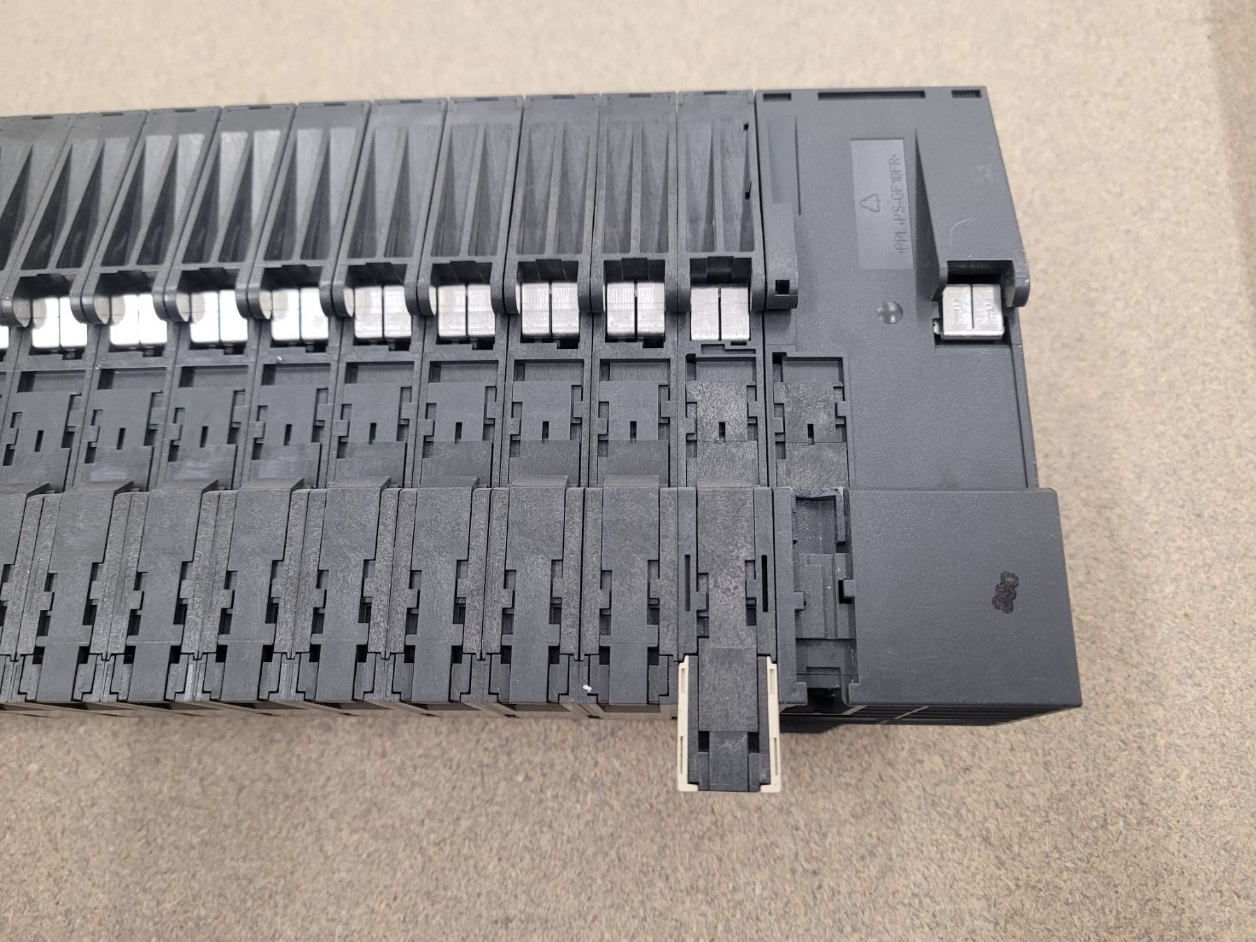 Siemens Elektronikbauteile: Siemens Simatic S7-132-4BD00-0AA0 ET200S Baugruppe Modul – Gebraucht aus Vitznau von Vitznau84 4