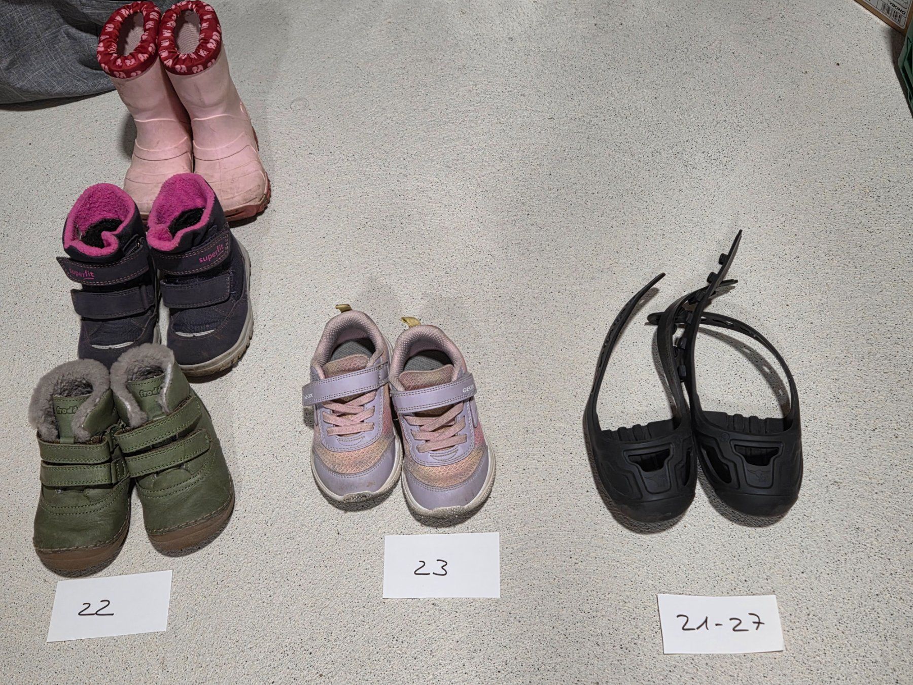 Scarpe per ragazzi: Kinderschuhe Grösse 20 - 23 – Usato da Stetten SH venduto da ExtremMIB 3