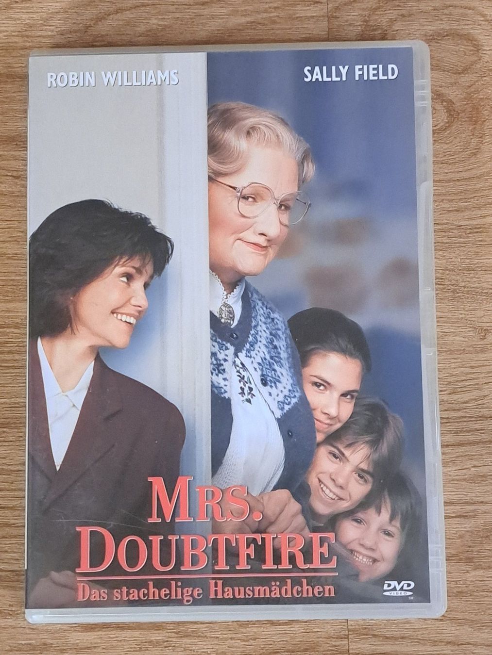 Alle DVDs: Mrs. Doubtfire  Das stachelige Hausmädchen, Robin Williams – Neu (gemäss Beschreibung) aus Unterseen von Kanica