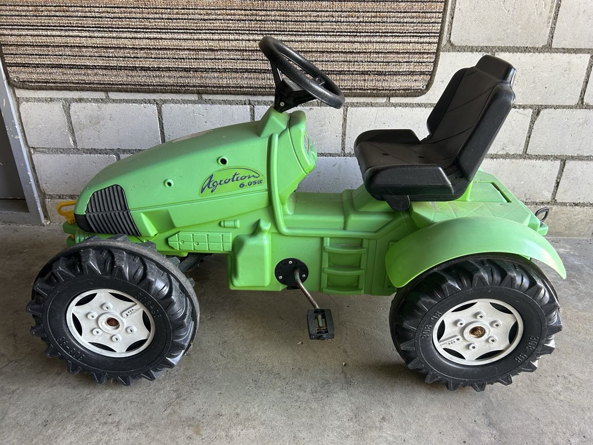 Véhicules pour enfants: Kindertraktor mit Anhänger – Neuf (Voir description) à Willisau par Geissbock11