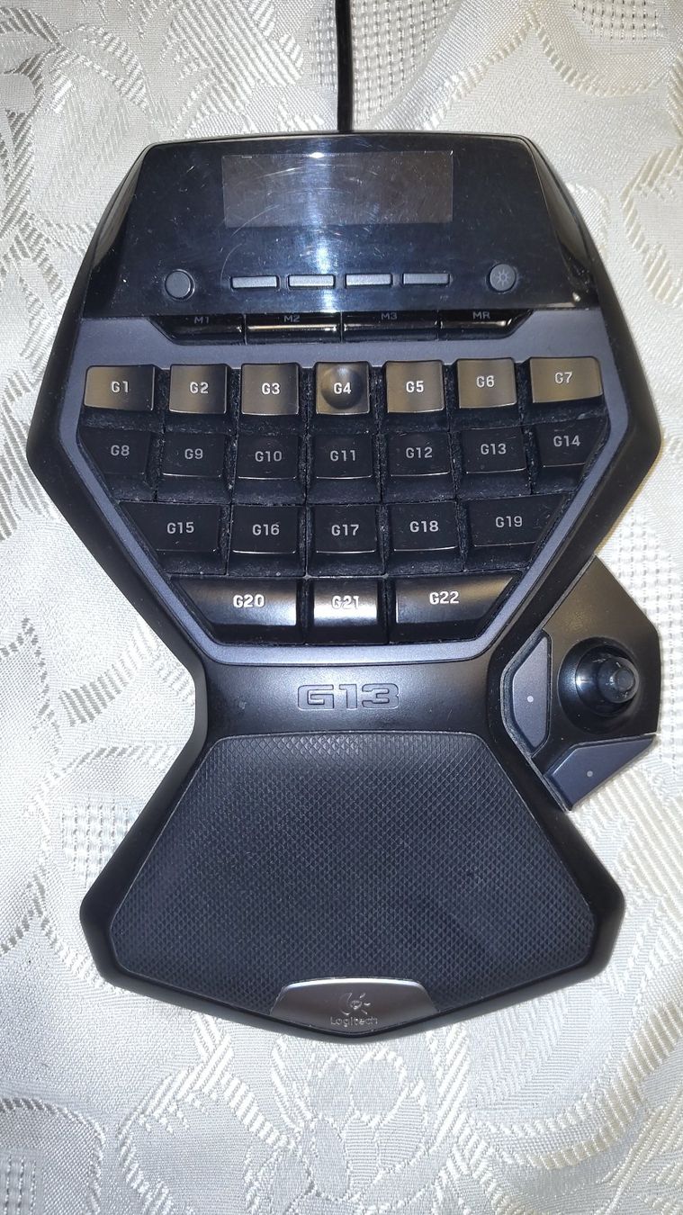 Logitech Tastaturen: Logitech G13 Advanced Gameboard - Gaming Tastatur / Keypad – Gebraucht aus Niederhasli von N.Dahn