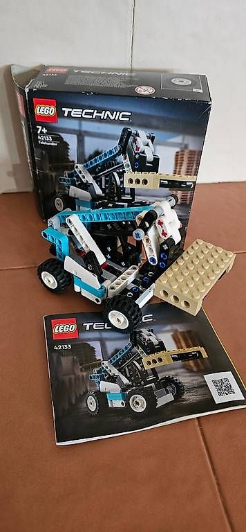 Lego Spielzeuge: Lego® Technic 42133 Teleskoplader – Gebraucht aus Schaan von Klemmbausteine 1