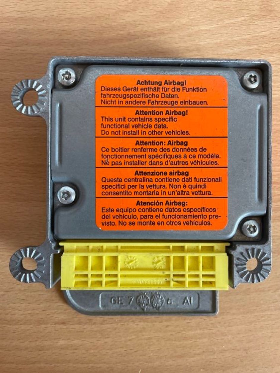 VW Tutti pezzi di ricambio auto: Airbag Sensor #201 6Q0909605B – Usato da St. Gallen venduto da mai_gd7k 1