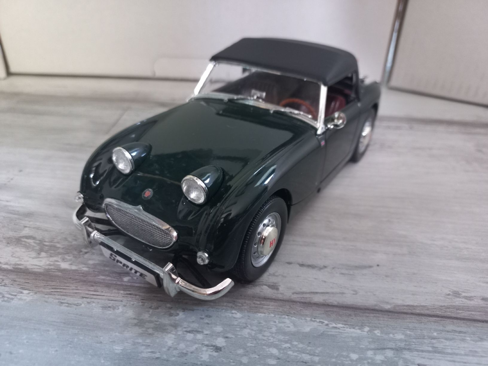 Revell Modellini d'auto: Austin Healey Sprite 1/18 Revell – Usato da Attalens venduto da remy_s00 3