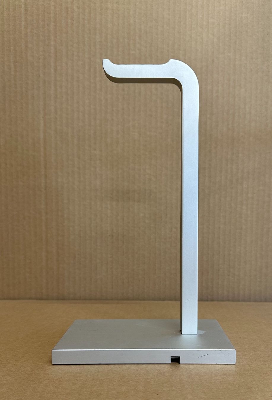 Sonstige Dekorationen & Accessoires: Kopfhörerständer aus Aluminium – Gebraucht aus Dietikon von DQSolutions 1