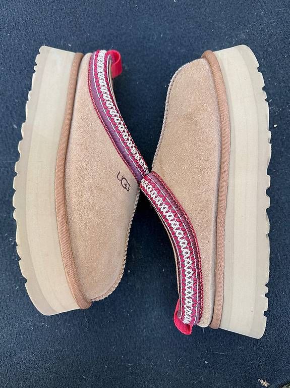 Ugg Scarpe da donna: UGG Tazz Gr.40 – Usato da Zürich venduto da bil_s7tp 3