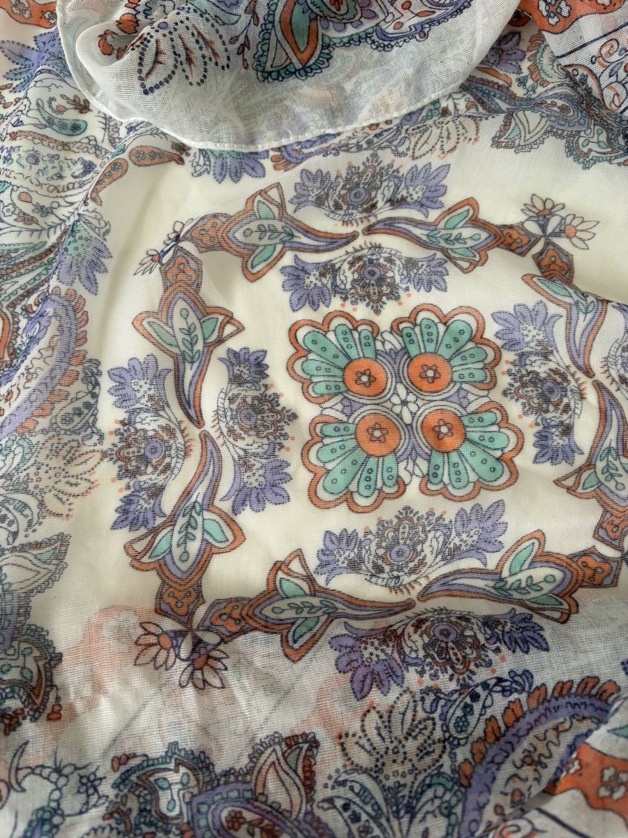 Foulard & Sciarpe: Weisser Schal mit Paisley Muster – Nuovo (secondo la descrizione) da Oberengstringen venduto da Marling 2