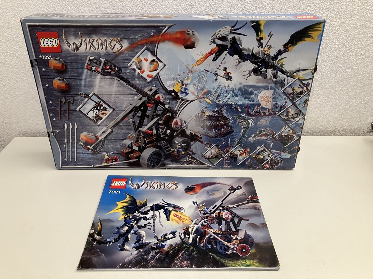 Lego Kit di costruzioni: Lego Vikings Double Catapult vs. Ofnir Dragon 7021 von 2006 – Usato da Willisau venduto da BettyBond 9