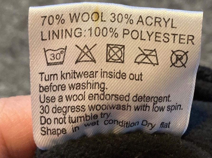 Altro abbigliamento per bambino: Wolle Mütze MP – Usato da Chur venduto da Tommm 2