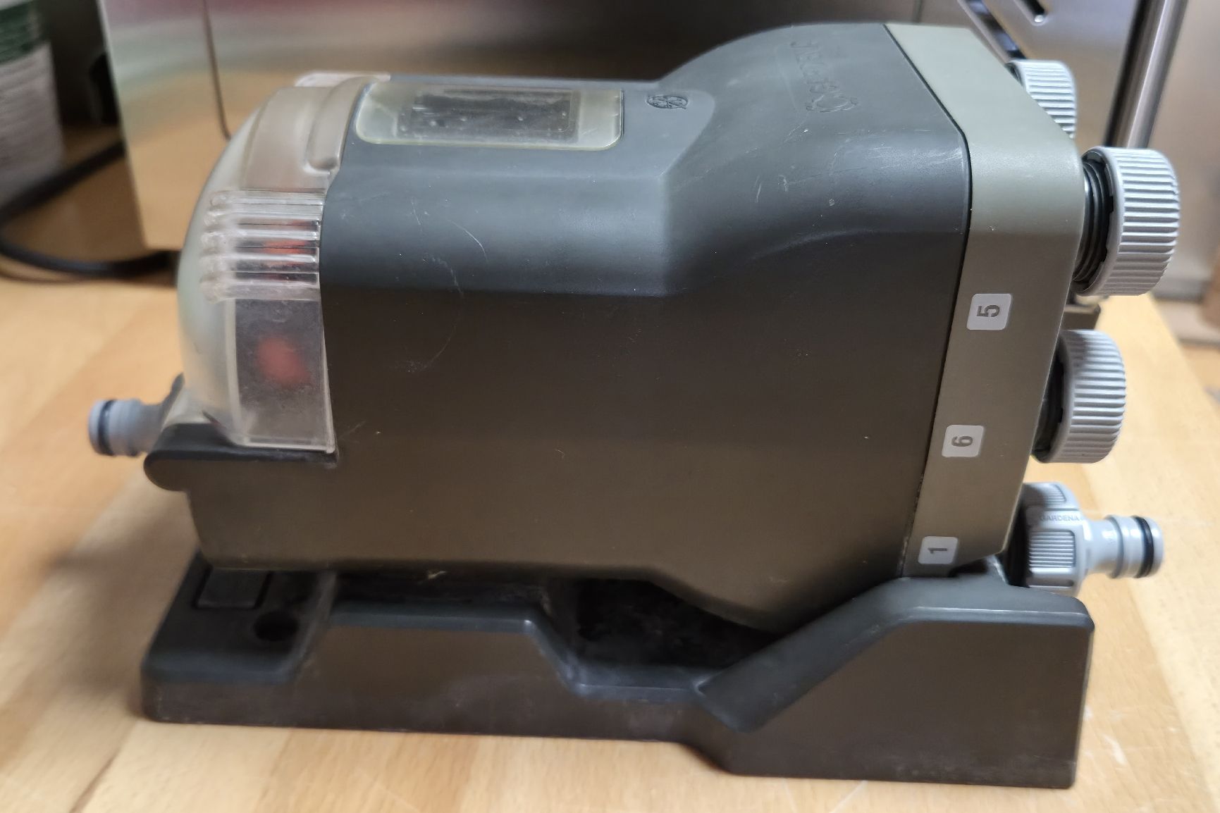 Systèmes de contrôle: Gardena Bewässerungcomputer 2 × C 1060 Plus, Wasserverteiler – D'occasion à Courgevaux par nih789 6