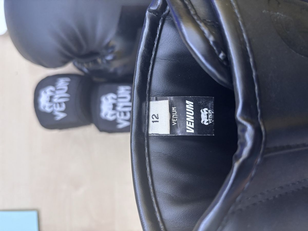 Guanti & manicotti: Venom Elite 12 onze Boxing Handschuhe – Usato da Oberkirch LU venduto da mri_8qpz 2