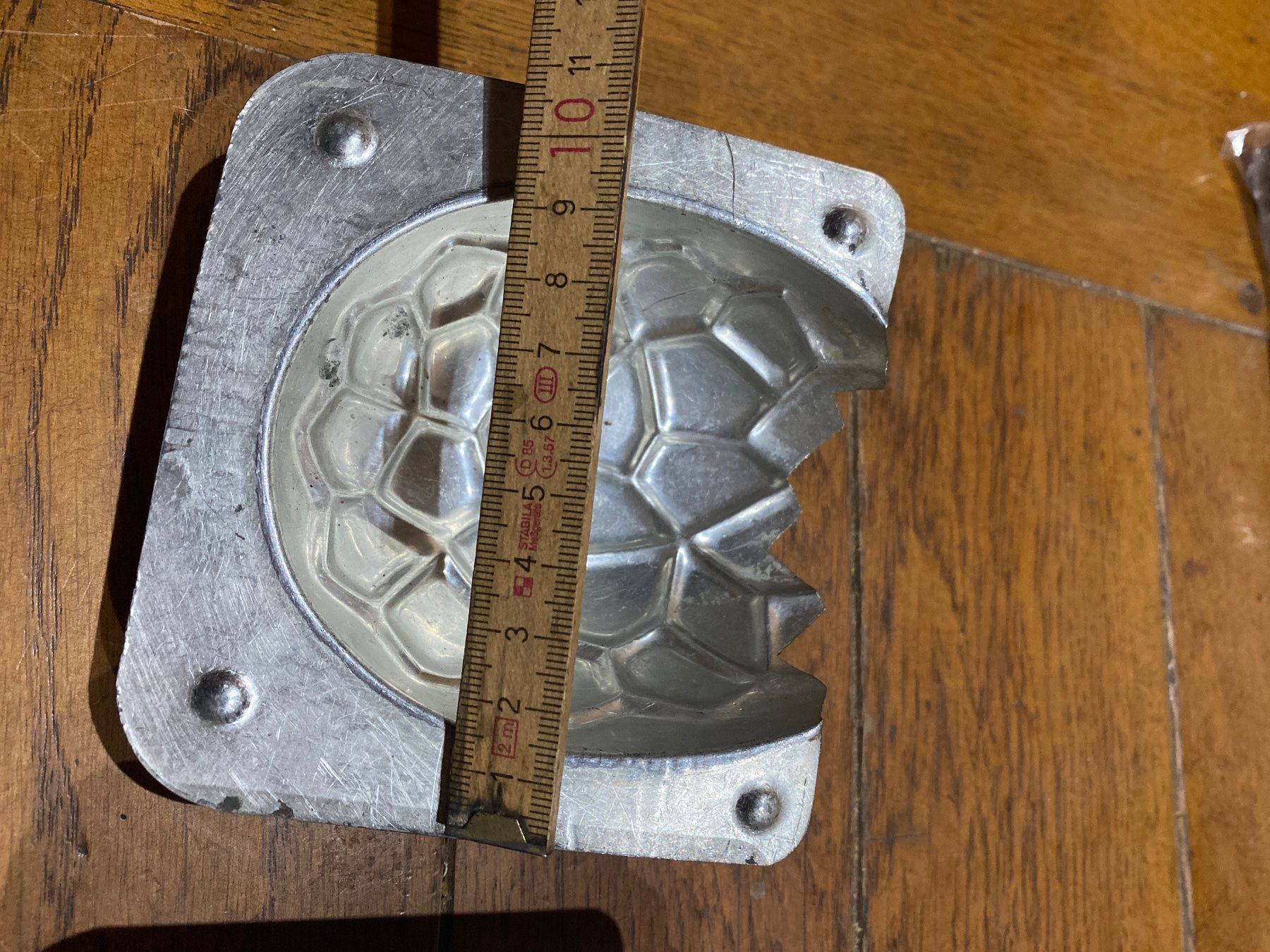 Teglie da forno: Moule chocolat schokoladenform œuf 9cm – Usato da Lajoux JU venduto da Briard0 3
