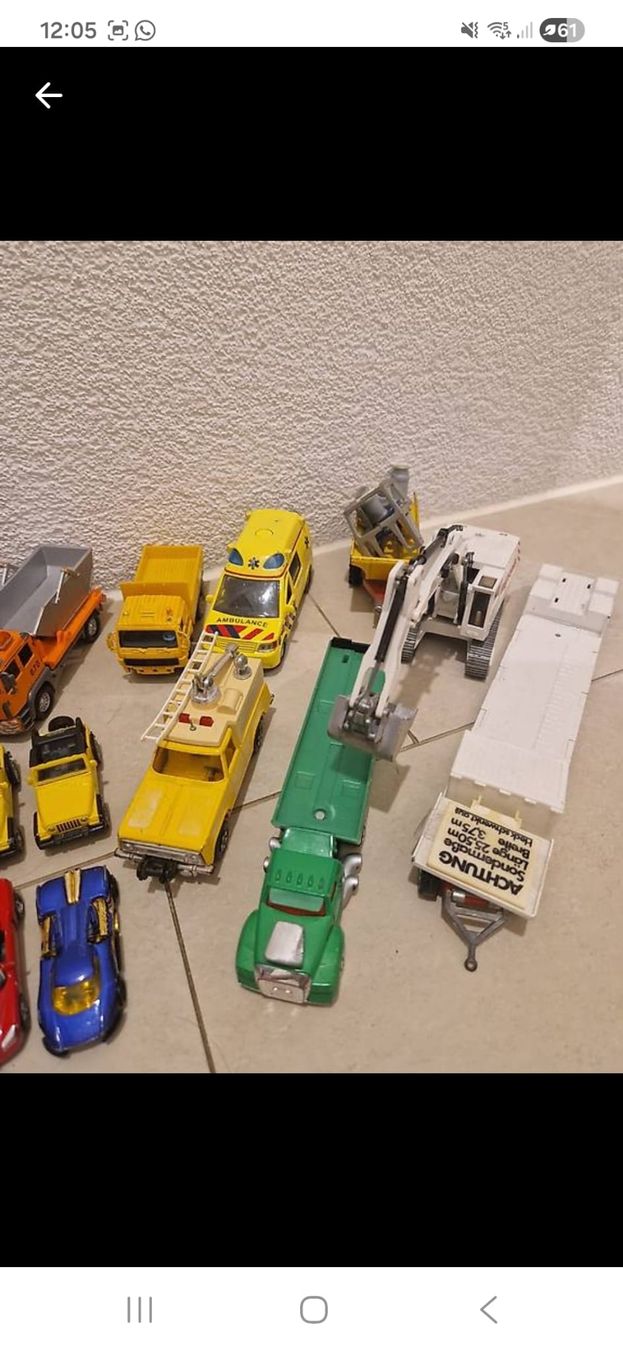 Jouets: Spielzeugautos – D'occasion à Detligen par sonne078 3