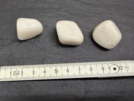 Edelstein Set: 3 weisse Chalcedon Rohsteine, Top Zustand!