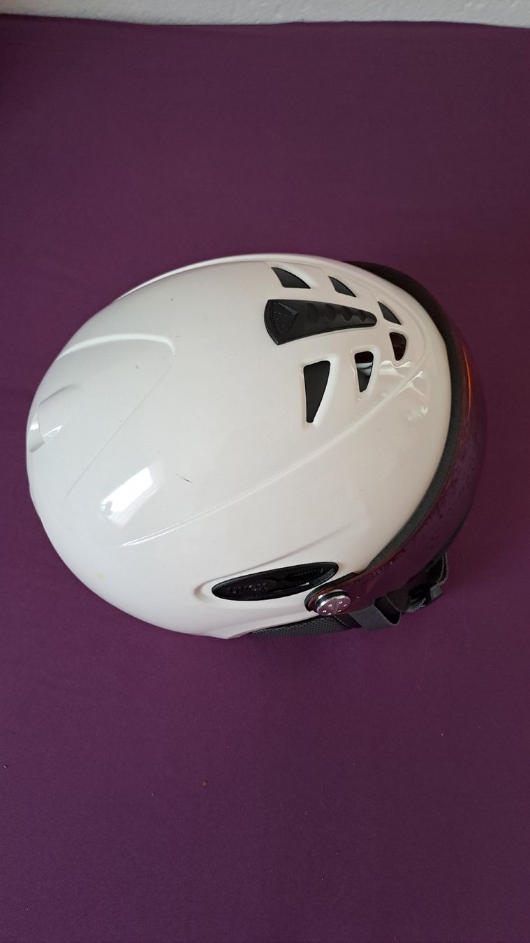 Uvex Helme: Skihelm Uvex 53-56cm – Gebraucht aus Unteriberg von 12Schneehasen