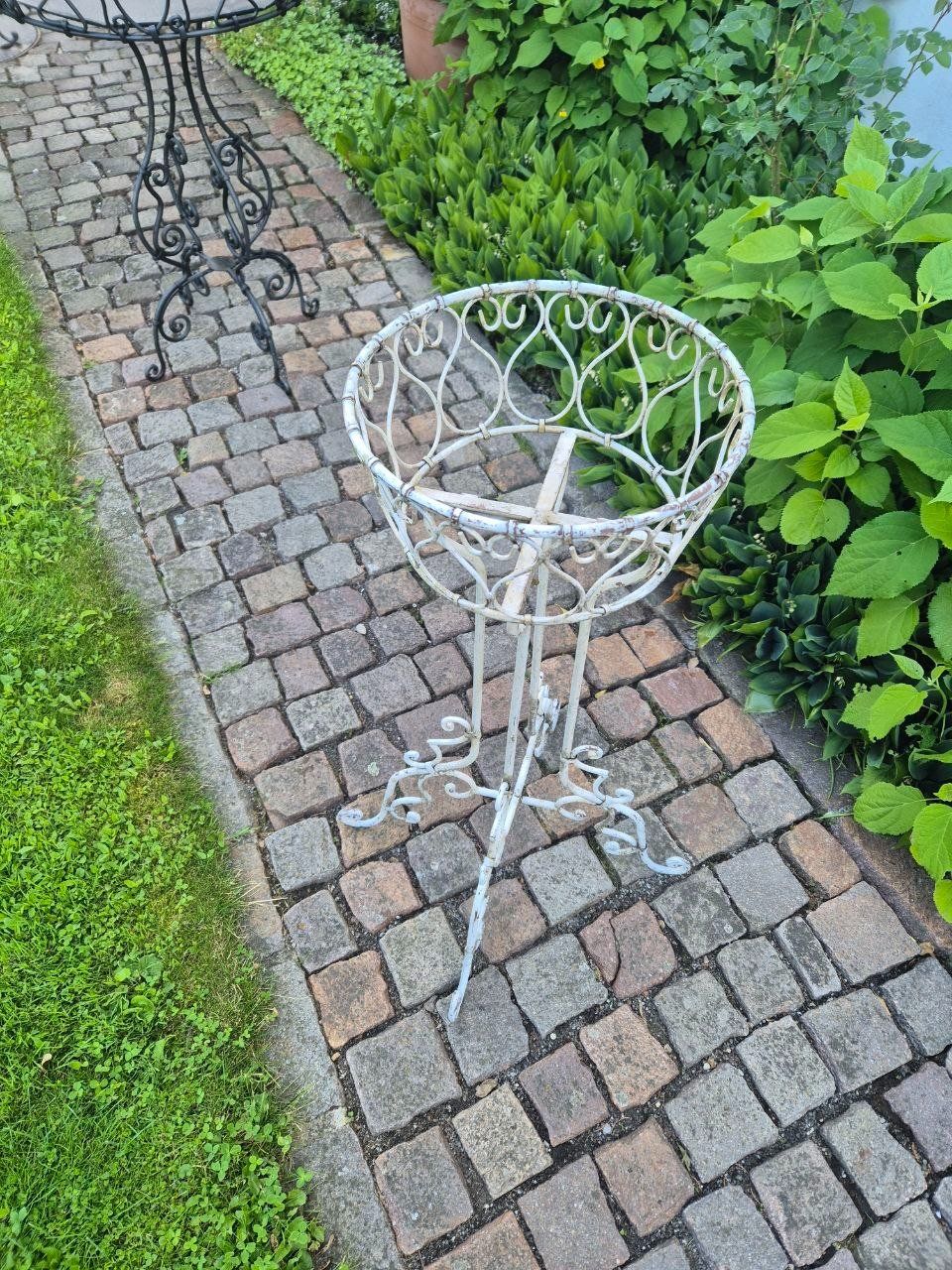 Autres articles pour la maison: Blumenständer Eisen – D'occasion à Speicher par Ramtha1 1