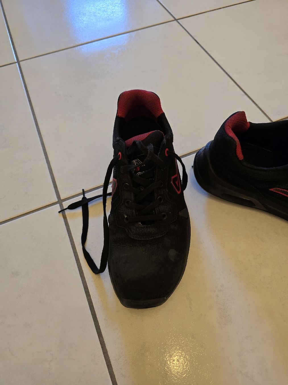 Scarpe da uomo: Chaussures de sécurité S3 – Usato da Marly venduto da MV10 2