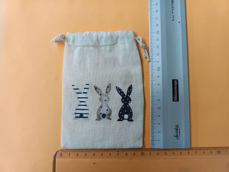 Oster-Säckli mit 3 Häschen, ideal für kleine Geschenke!