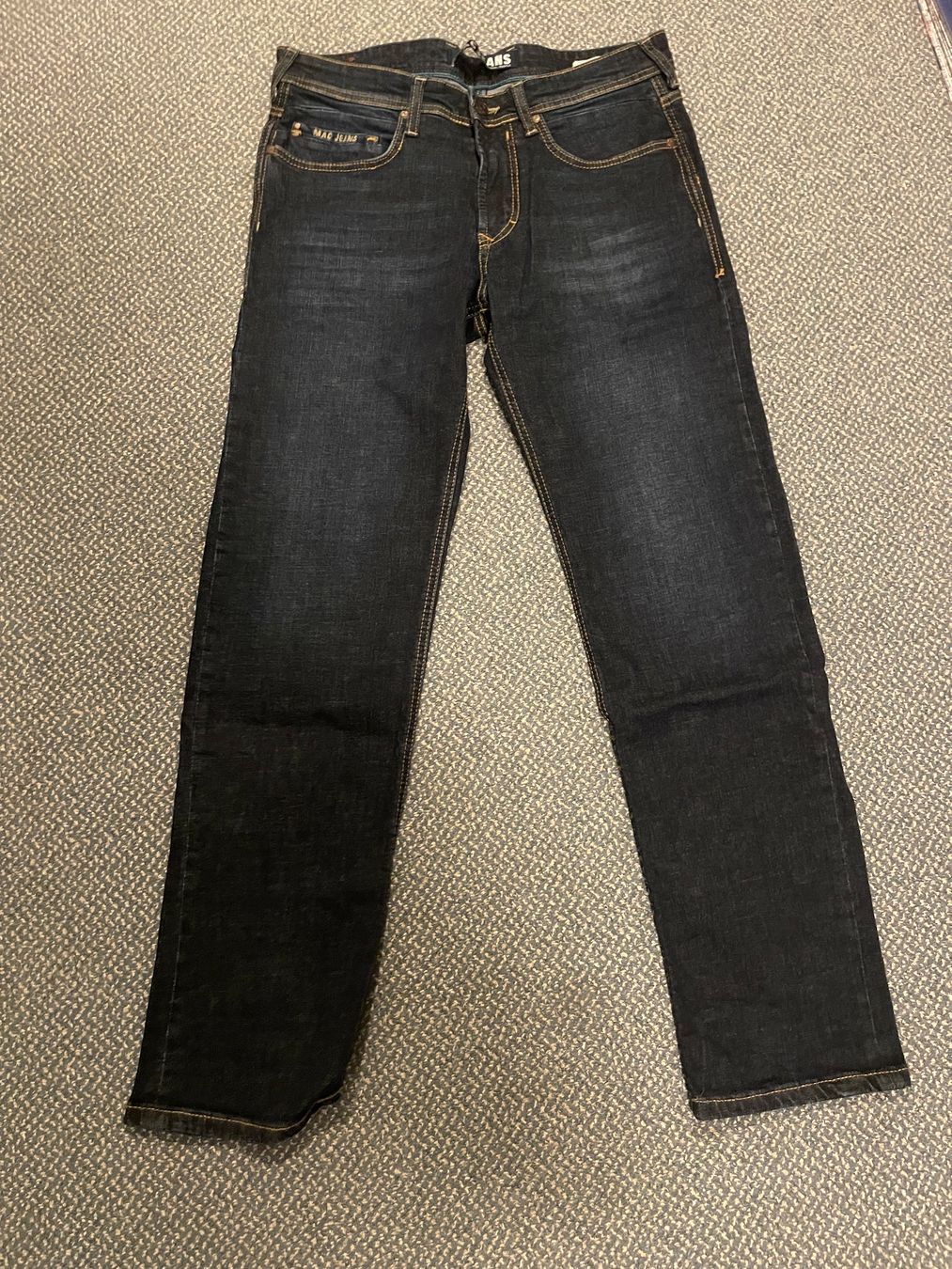 Jeans: Jeans von Mac – Neuf (Voir description) à Ormalingen par ced.fiech